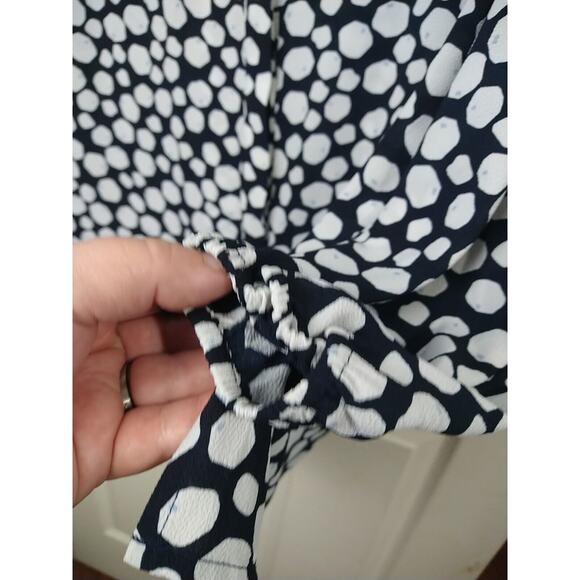 Lane Bryant Woman 18 Blouse Black White Blue V Neck Button Front Office Wear - Picture 5 of 11